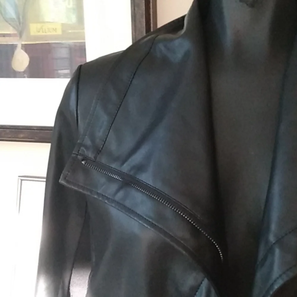 Jacket - Picture 3 of 12